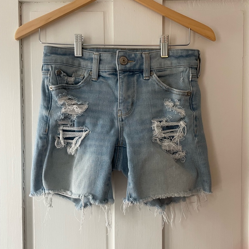 American Eagle Lightwash Midi Shorts